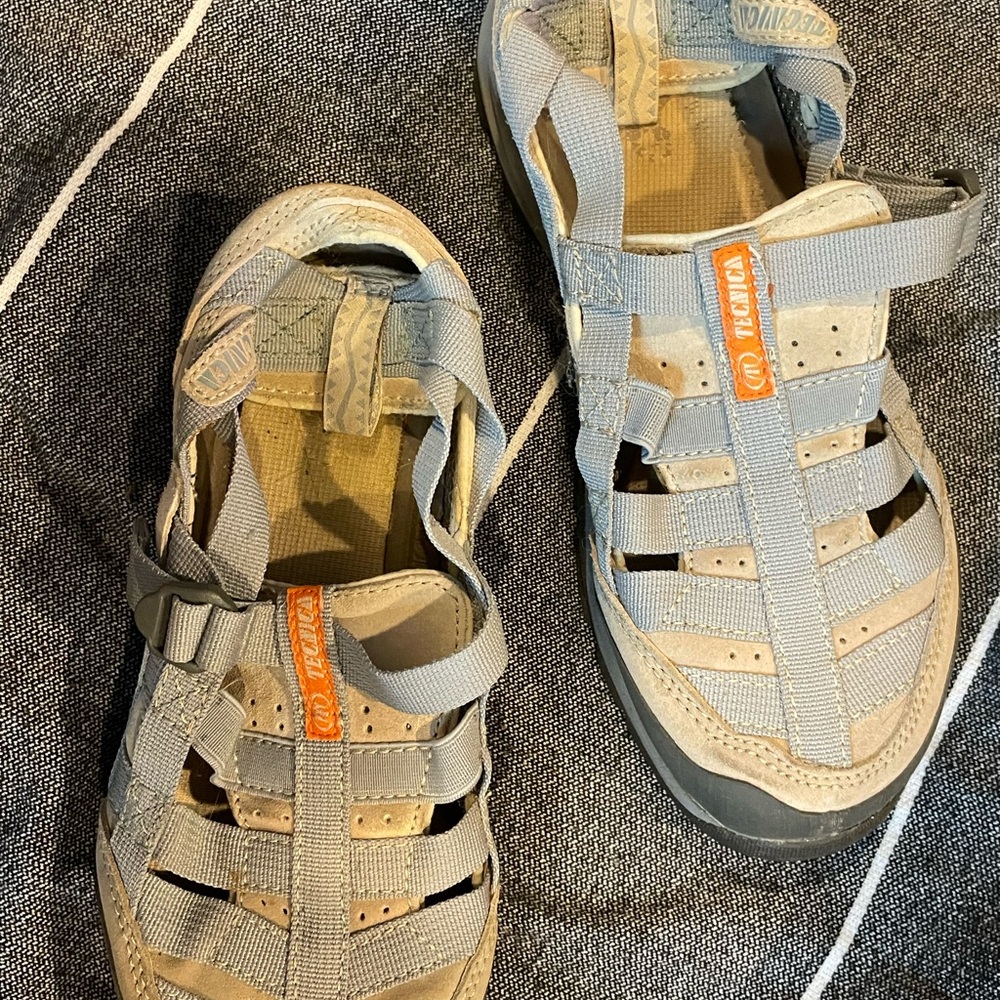 Hiking shoes